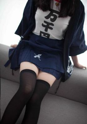 一面上边一面膜下边的免费_1080电影完整版在线观看