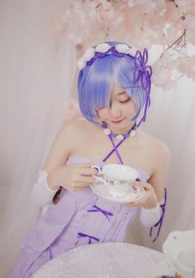 校花的丝袜_国语版完整版